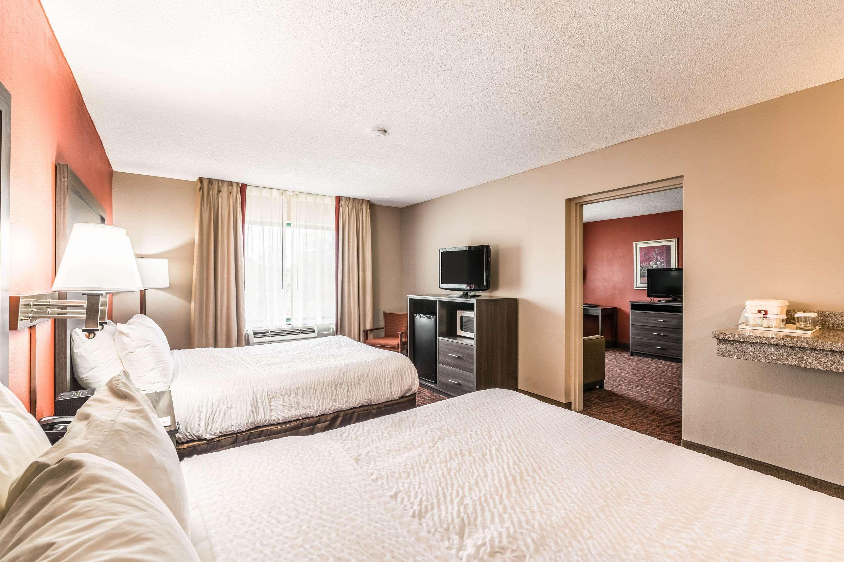 Lake Norman Inn And Suites コーネリアス エクステリア 写真
