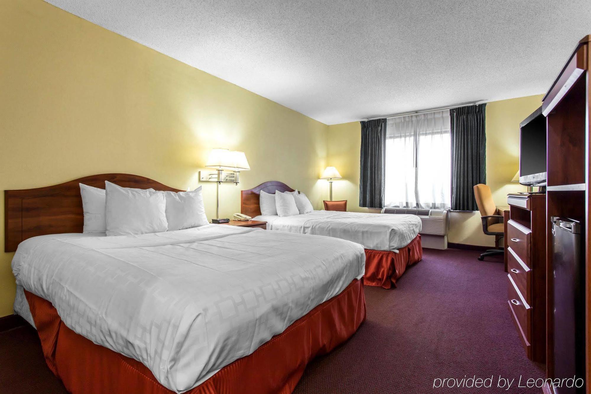 Lake Norman Inn And Suites コーネリアス エクステリア 写真