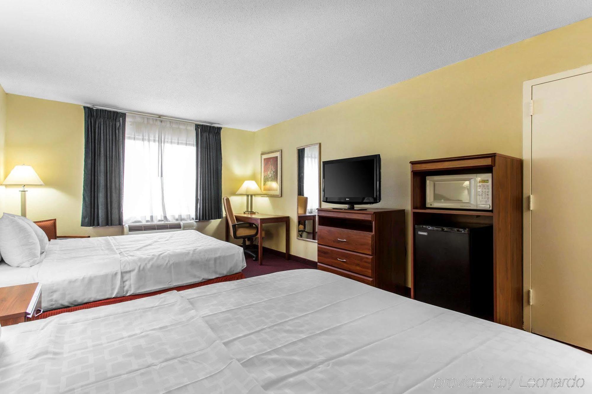 Lake Norman Inn And Suites コーネリアス エクステリア 写真